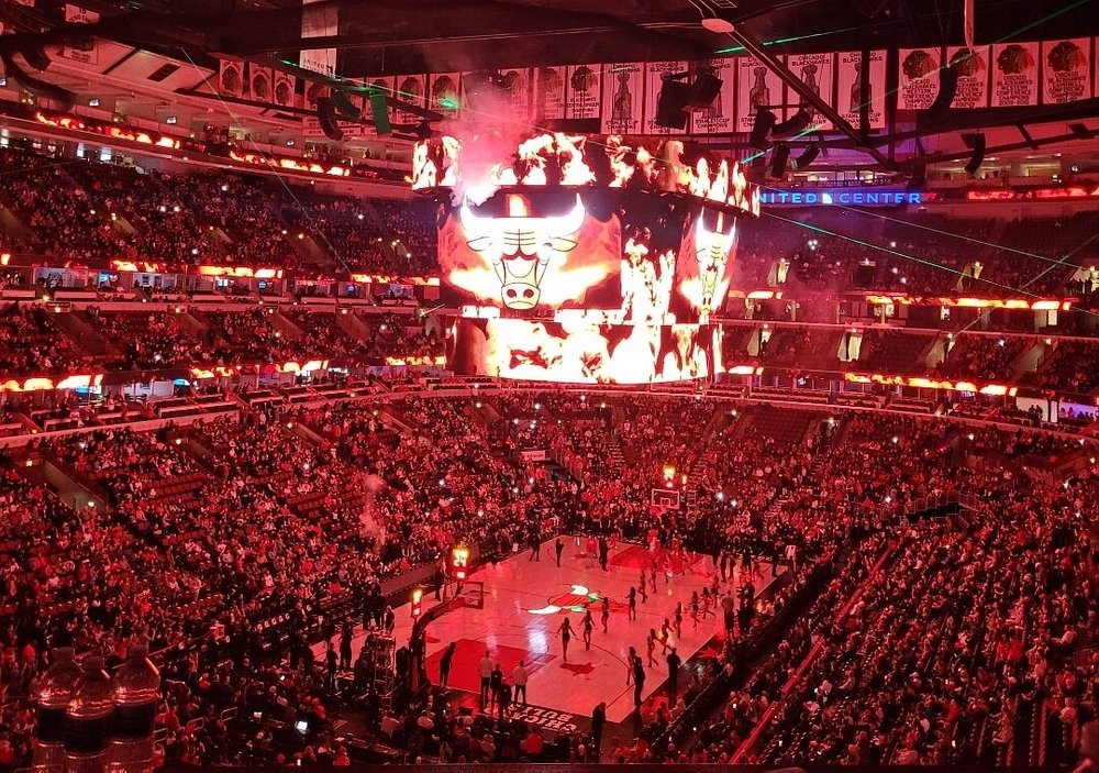 United Center será o palco do UFC 319